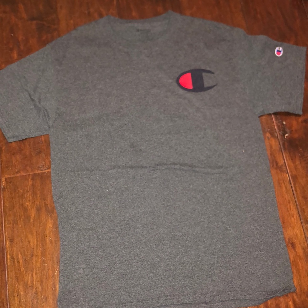 LIKE NEW CHAMPION SHIRT